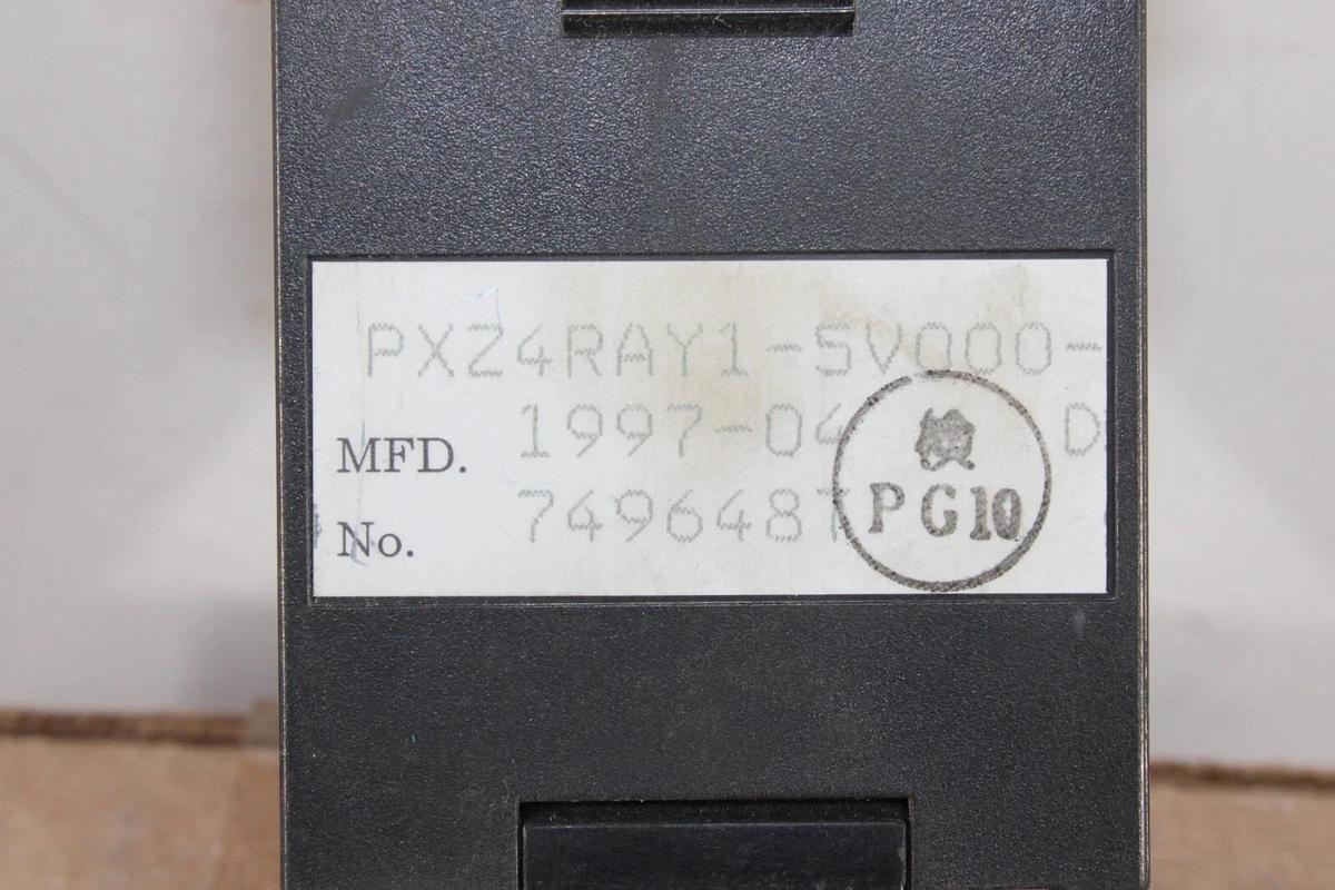 Used FUJI ELECTRIC TEMPERATURE CONTROLLER PXZ4RAY1-5V000 240 VAC 15 VA *WARRANTY*