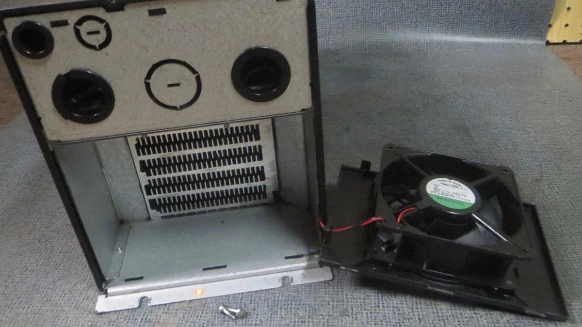 Used DANFOSS VARIABLE SPEED DRIVE VLT 2800 380-480V 15 HP 18.3 KVA MODEL: 195N1109