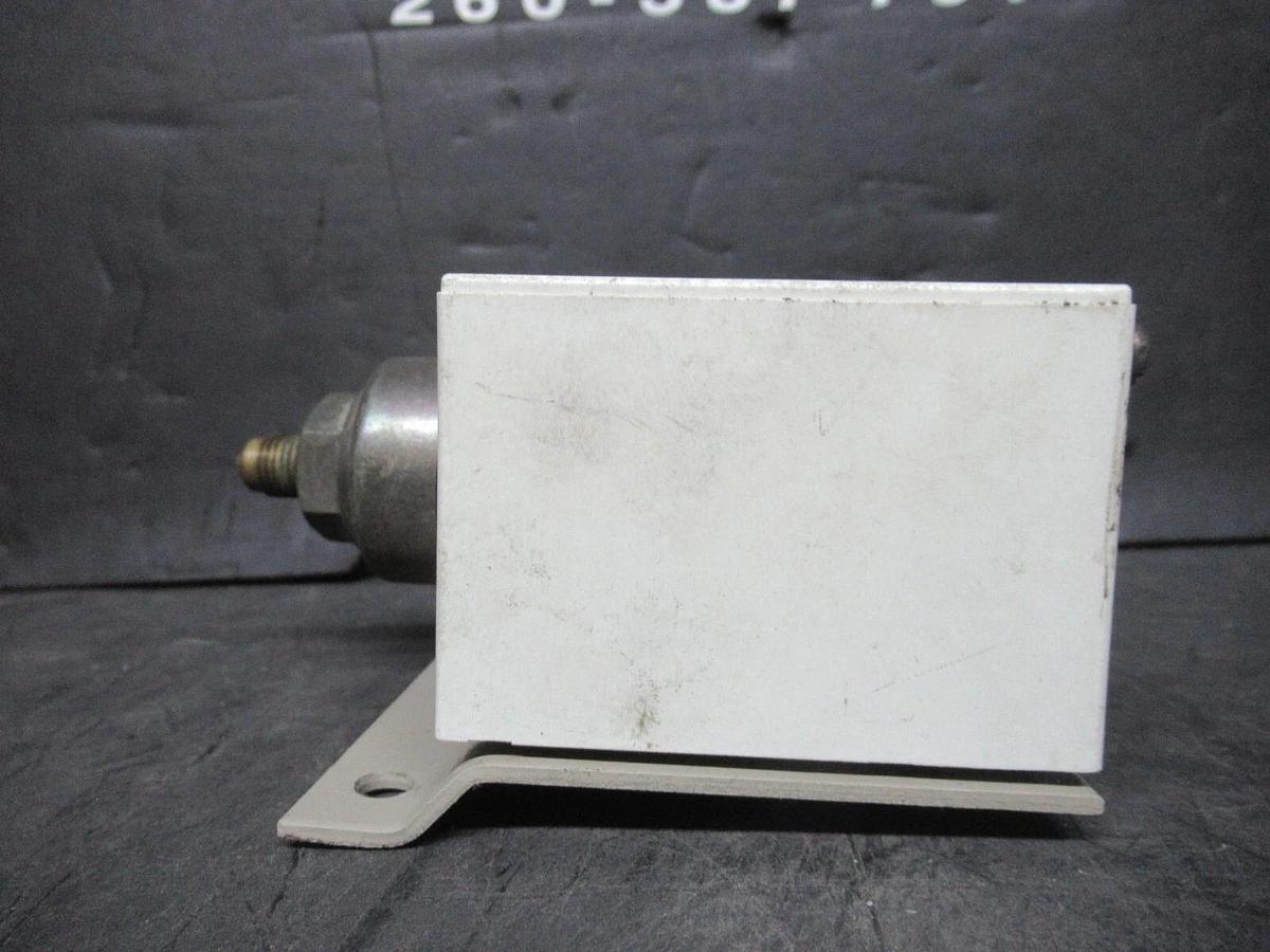 Used TRANE / ALCO PRESSURE CONTROL GAUGE X13200-256-01 / FF113-S1-BAA-25601