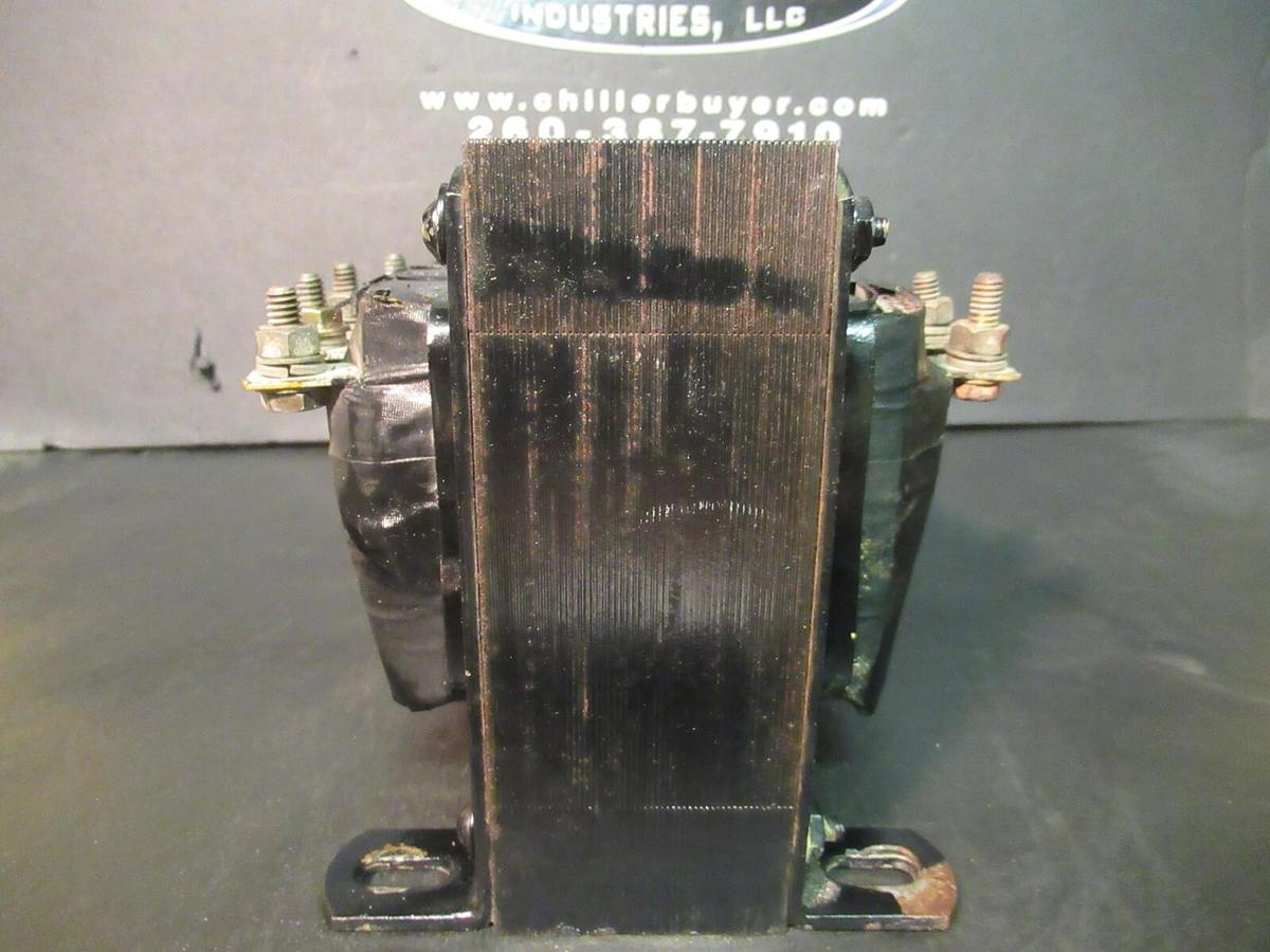 Used CUTLER HAMMER TRANSFORMER C1000K2A 1 KVA PRI: 480V SEC: 120V