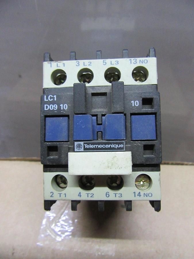 Used TELEMICANIQUE CONTACTOR LC1-D09-12 600 VOLT 20 AMP 7.5 HP COIL: 24 VOLT