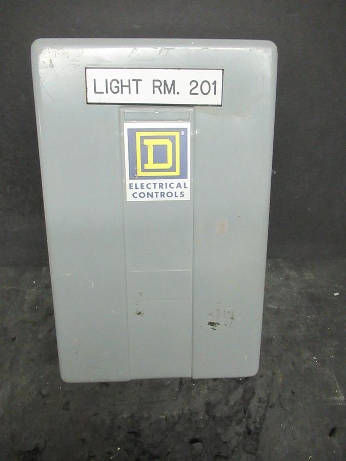 Used SQUARE D CLASS 8903 TYPE LXG 30 SERIES B CONTACTOR / STARTER ENCLOSURE 12 X 7.25