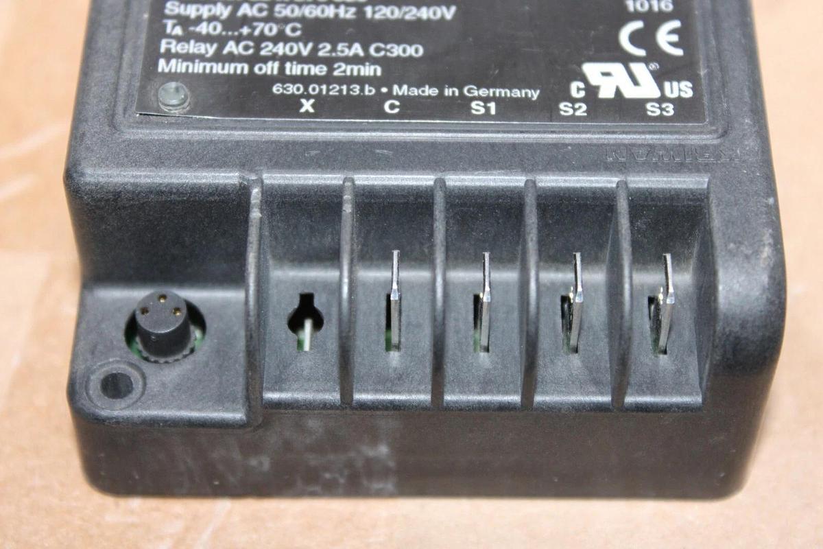 Used KRIWAN INT369 KA DIAGNOSE 22-A-278-S25 240 VOLT 2.5 AMP **WARRANTY**