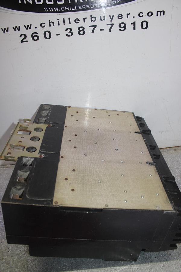 Used SQUARE D I-LINE CIRCUIT BREAKER NA
