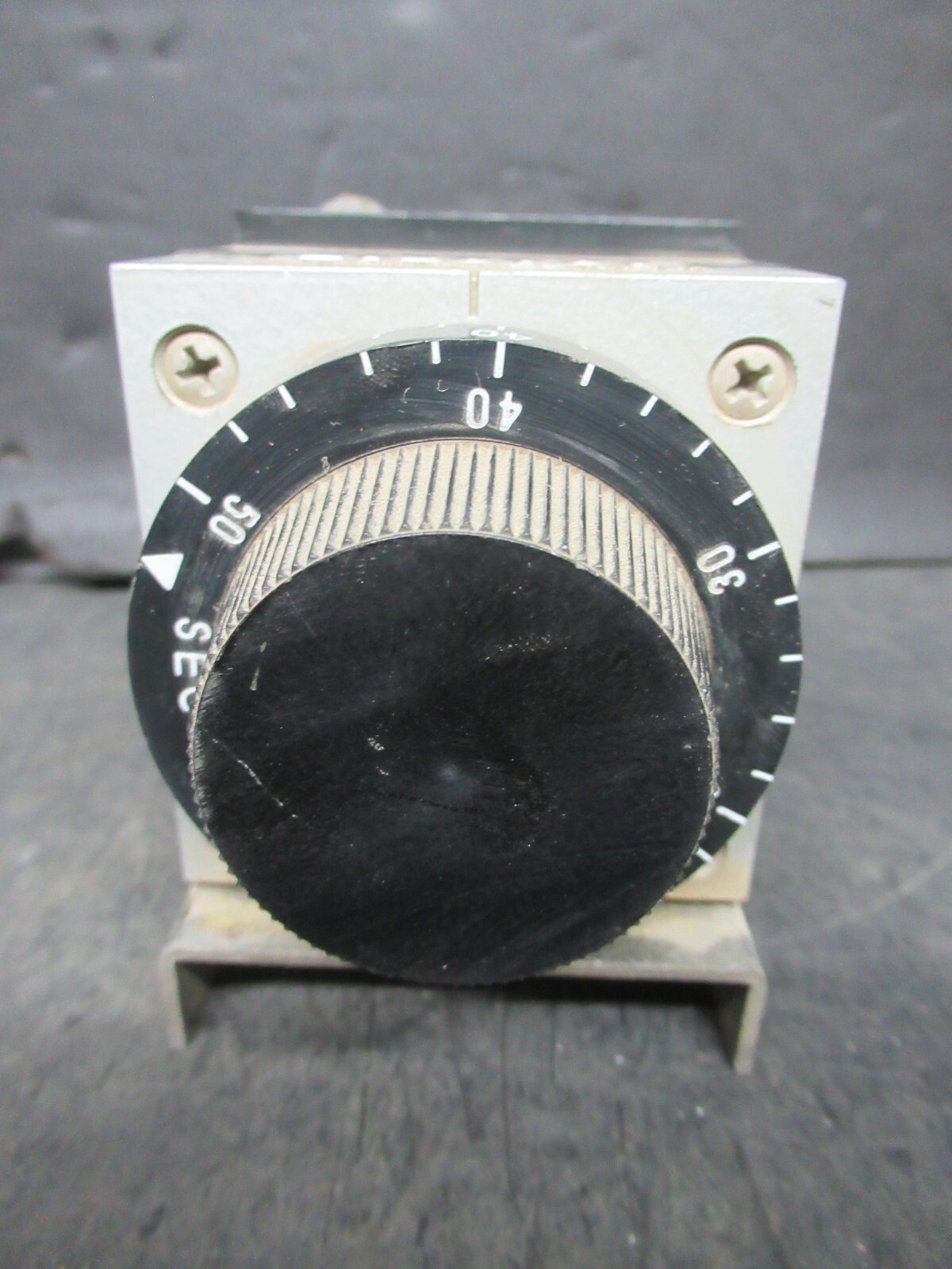 Used AGASTAT TIME DELAY RELAY 5-50 SECONDS 7012AD 120 VAC VOIL 600 VAC 10 AMP