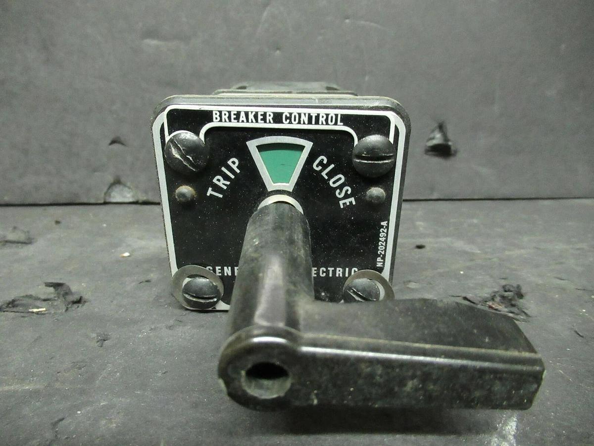 Used GENERAL ELECTRIC BREAKER CONTROL SBM TRANSFER SWITCH NP-20492-A