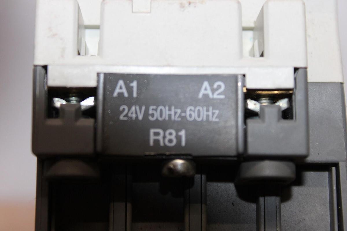 Used ABB CONTACTOR A26-22-00 45 AMP 600 VAC 3-POLE 3-PHASE COIL: 24V *WARRANTY*