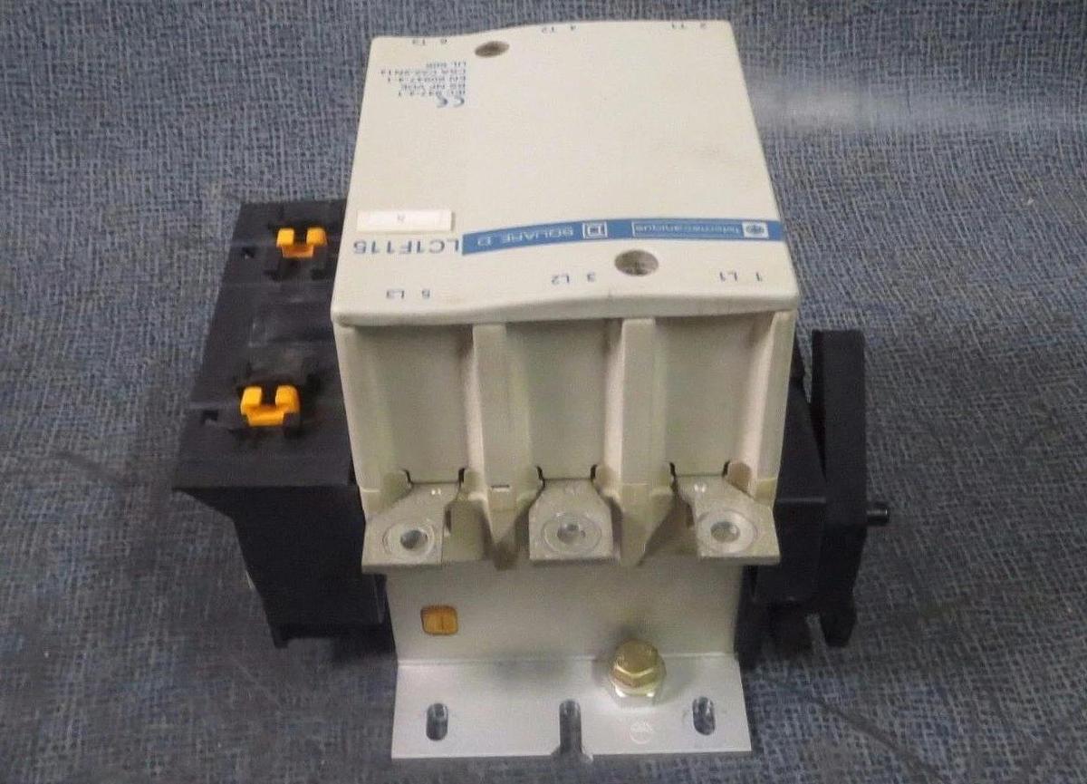 Used SQUARE D TELEMECANIQUE CONTACTOR LC1F115 175 AMP 600 V COIL: 110 VAC