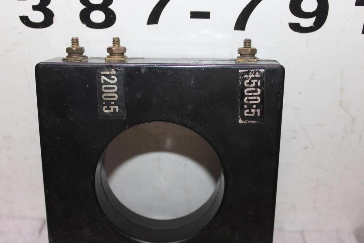 Used INSTRUMENT CURRENT TRANSFORMER 0121A03799 7-SHT X13580048-05 1500:5