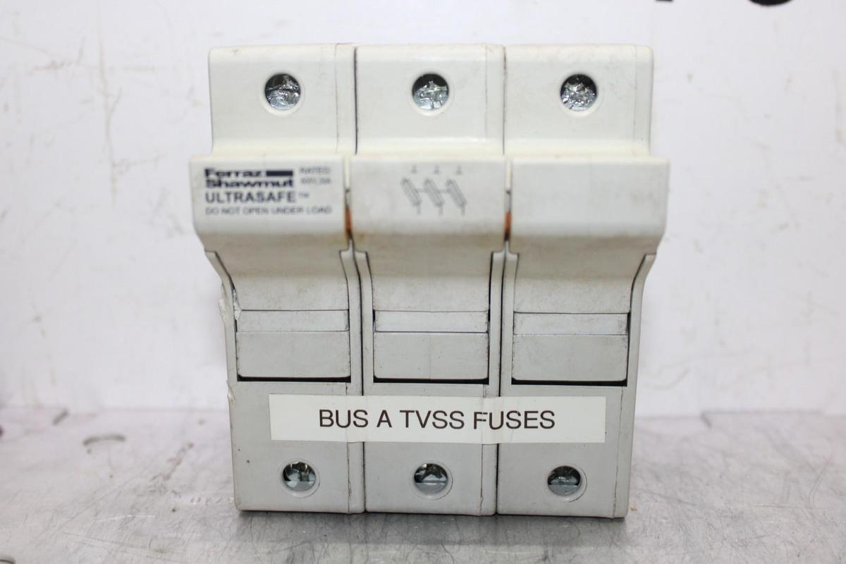 Used FERRAZ SHAWMUT FUSE HOLDER US3J3 36-POLE 600 VOLT 30 AMP *WARRANTY*