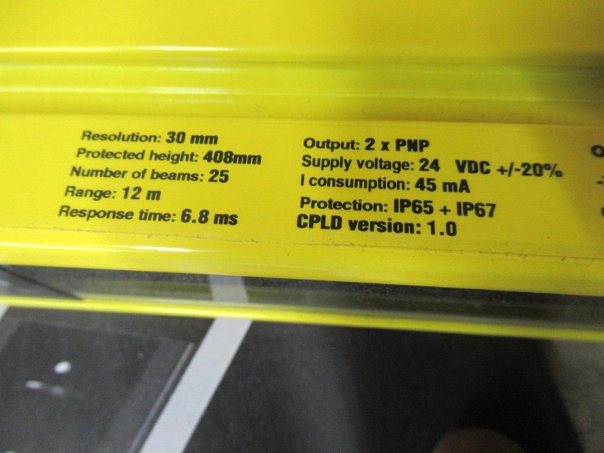 NIB CONTRINEX SAFETY LIGHT CURTAIN PAIR YBB-30S4-0400-G012 / YBB-30R4-0400-G012
