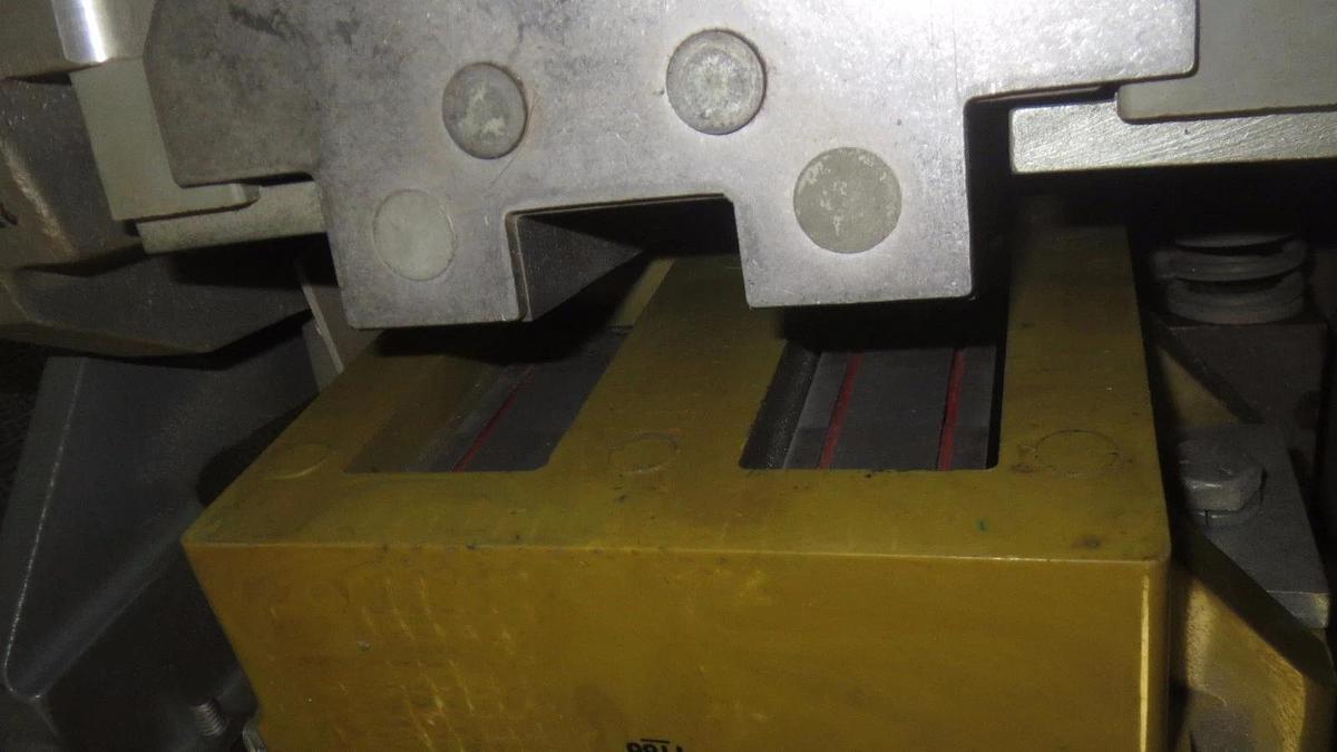 Used CUTLER HAMMER NEMA SIZE 6 CONTACTOR C10JN3 540 AMP 600V W/ 480V COIL