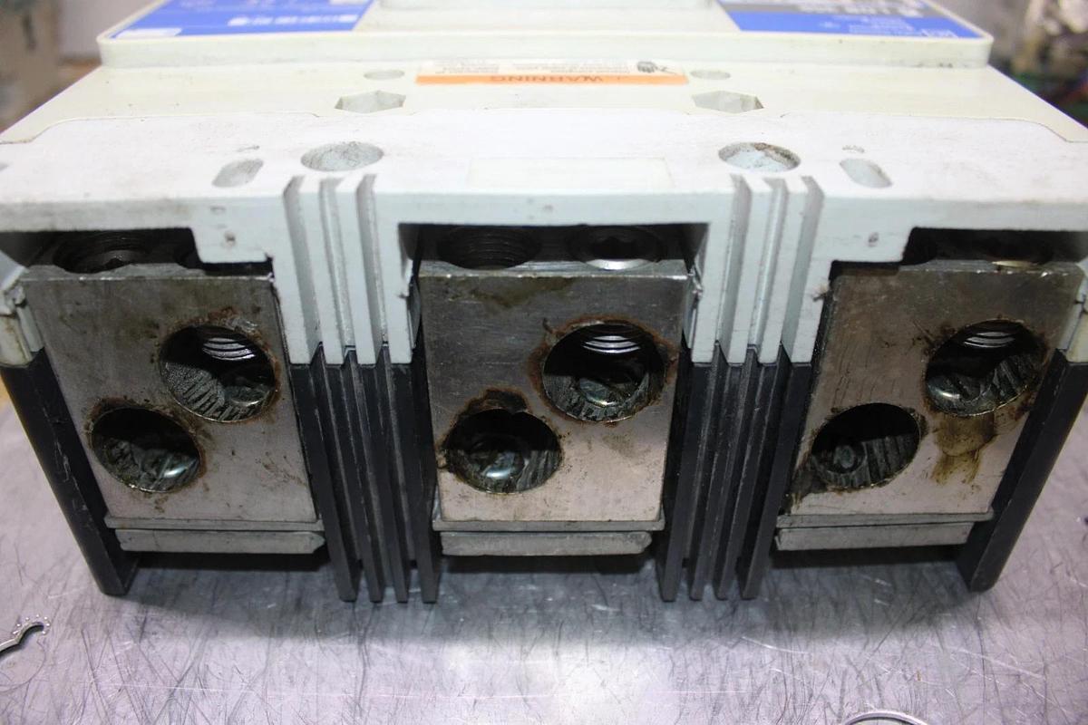 Used CUTLER-HAMMER CIRCUIT BREAKER LDB3600W 600 AMP 600 VAC 3-POLE LDB-35K