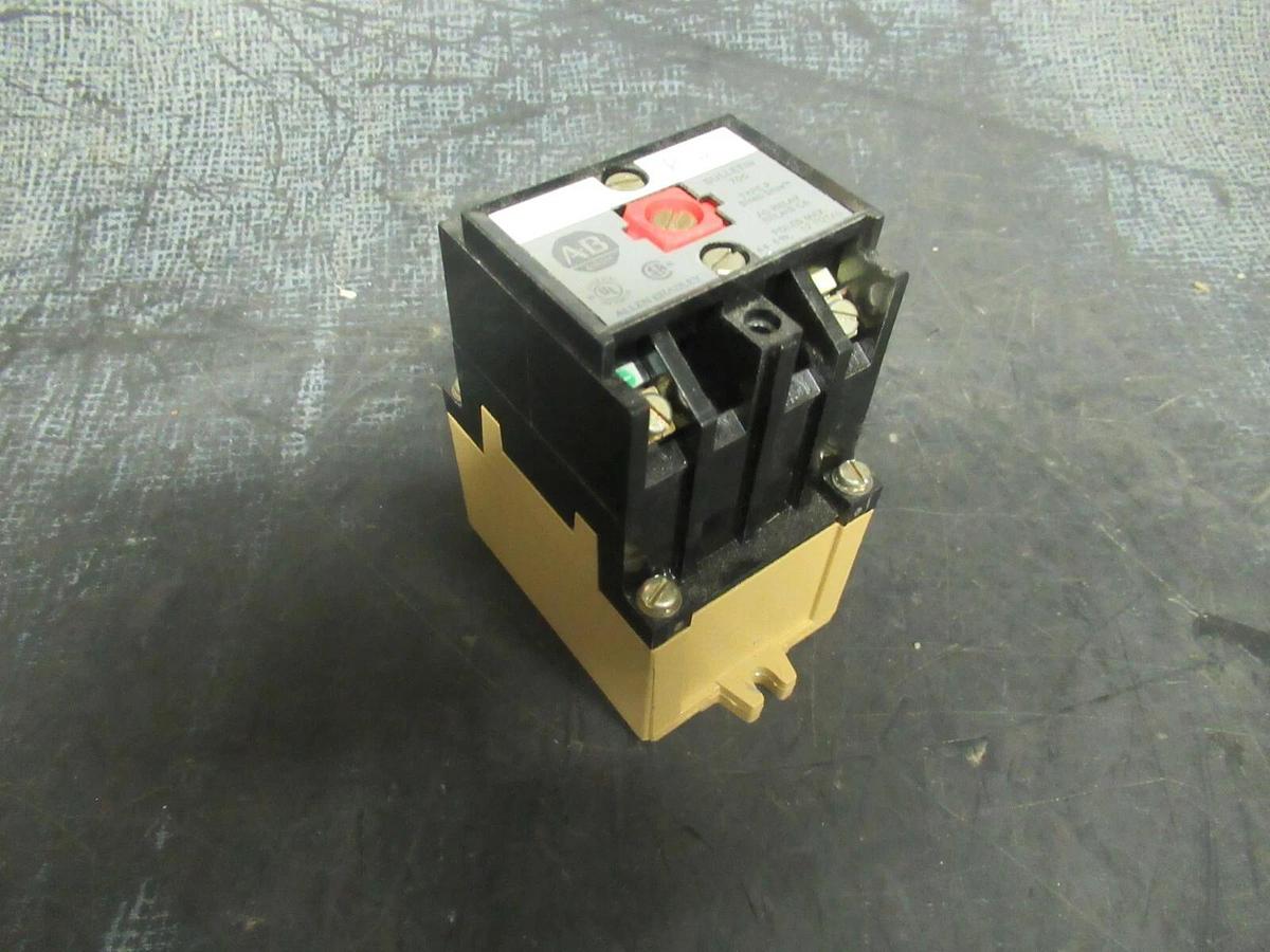Used ALLEN BRADLEY TYPE P AC RELAY 700-P200A1 600 VAC 10 AMP **WARRANTY INCLUDED**