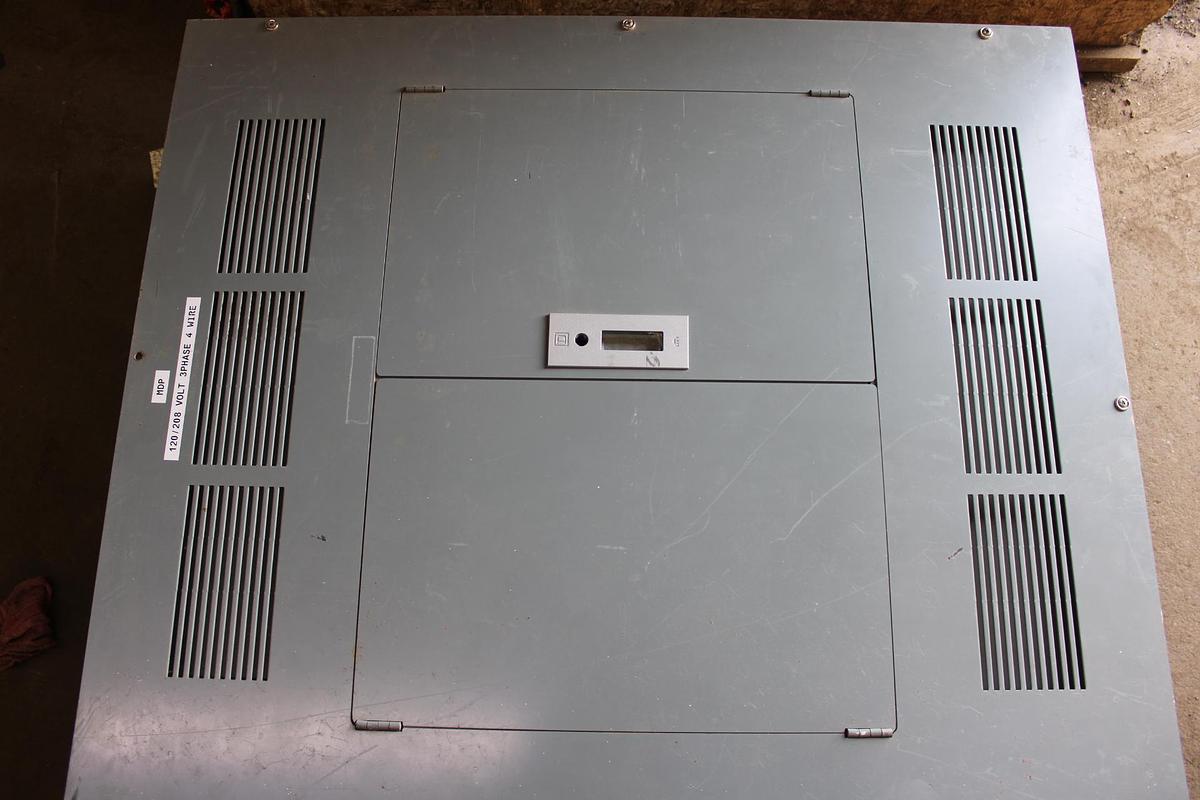 Used SQUARE D NF PANELBOARD 480Y/277 VAC 250 AMP 4W 3-PHASE 42-SLOT