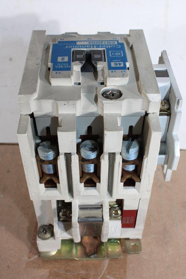 Used CUTLER HAMMER CONTACTOR CN15GN3 NEMA 2 45 AMP 600 VAC 3-POLE 3-PHASE