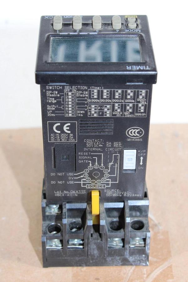 Used OMRON PROGRAMMABLE TIMER H5CX-A11-N 0.001 SECONDS TO 9999 HOURS 240 VAC 5 AMP