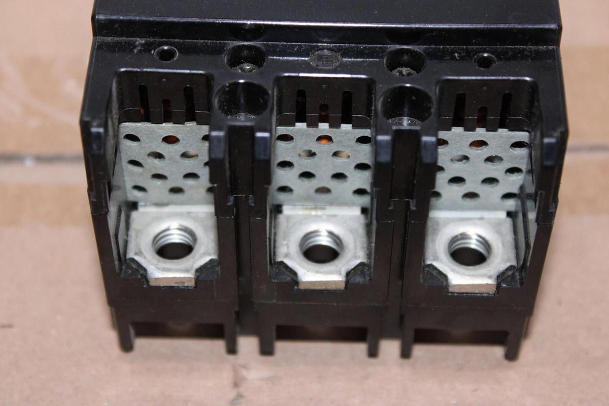 Used FUJI AUTO CIRCUIT BREAKER EA63BM BM3CEB-060 60 AMP 3-POLE 690 VAC *WARRANTY*