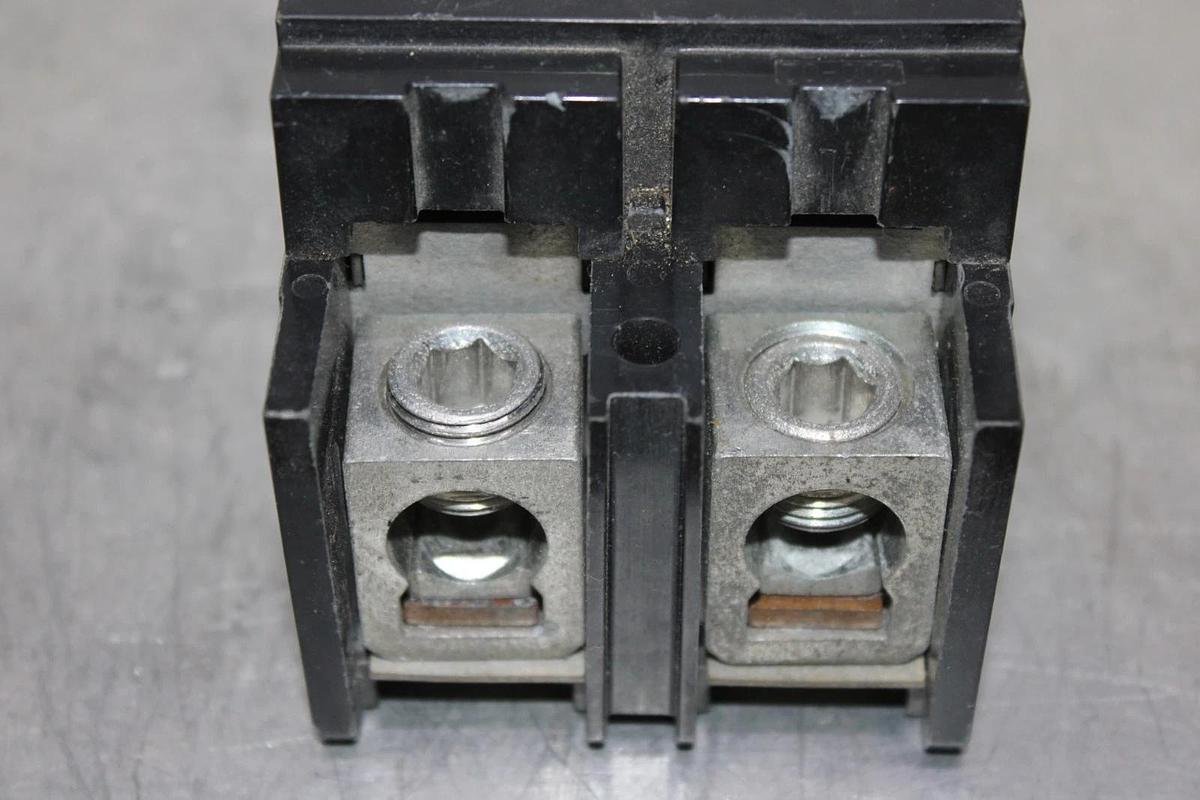Used SQUARE D POWERPACT CIRCUIT BREAKER QBL22200 200 AMP 240 VAC 2-POLE QB-200