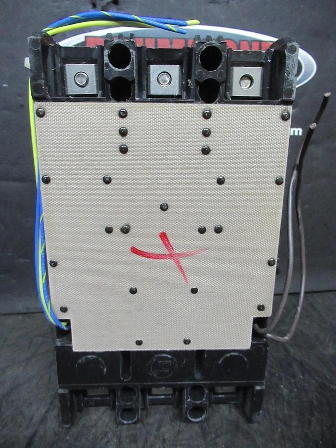 Used SQUARE D BREAKER KHF3620022DC2315 200 AMP 500 VDC W/ UNDERVOLTAGE TRIP AND AUX