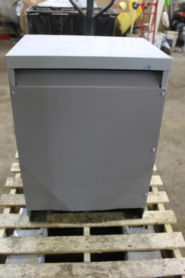 Used 45 kVA GE TRANSFORMER 9T23B3873 HIGH: 480V LOW: 208/120V 3-PHASE 60 HZ
