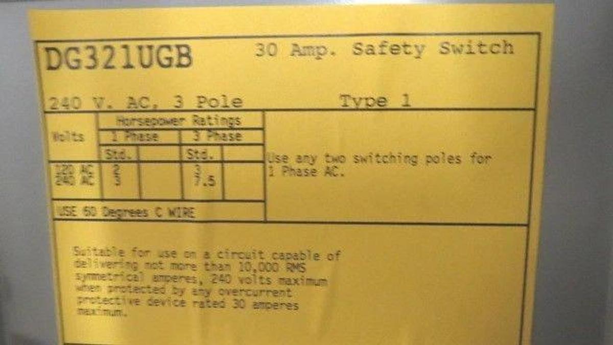 Used CUTLER HAMMER TYPE 1 NON-FUSIBLE SAFETY SWITCH 30 AMP 240 VAC MODEL DG321UGB