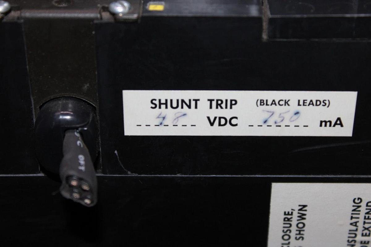 Used SQUARE D DC CIRCUIT BREAKER PAF362000DCM021433 W/ AUX. SWITCH & SHUNT TRIP