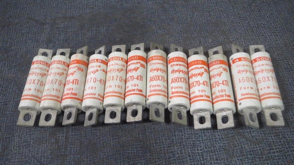 Used GOULD SHAWMUT (SET OF 3) AMP TRAP FORM 101  70 AMP, 600 VAC  MODEL: A60X70-4TI