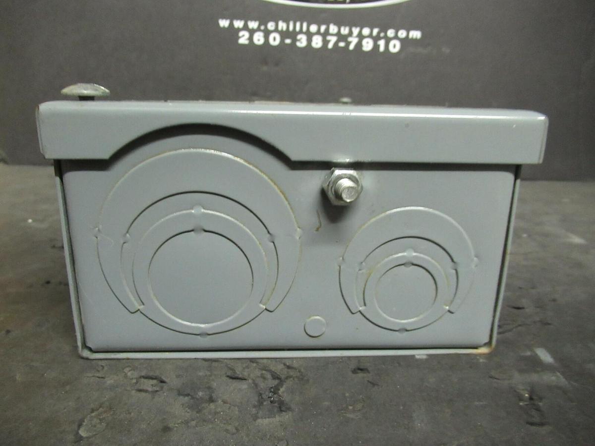 Used SQUARE D CIRCUIT BREAKER ENCLOSURE NEMA 1 100 AMP MAX 240 VAC 3 PHASE QO3100BN