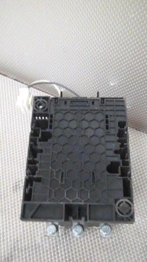 Used SIEMENS SIRIUS CONTACTOR 140 AMP 600 VAC WITH 127 V COIL MODEL 3RT1054-6