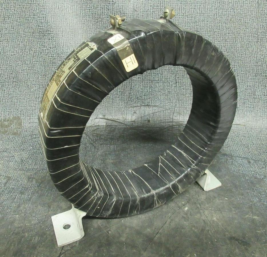 Used ITE CURRENT TRANSFORMER 40196 TL-1 10 KV 600 V 1500 AMP **WARRANTY INCLUDED**