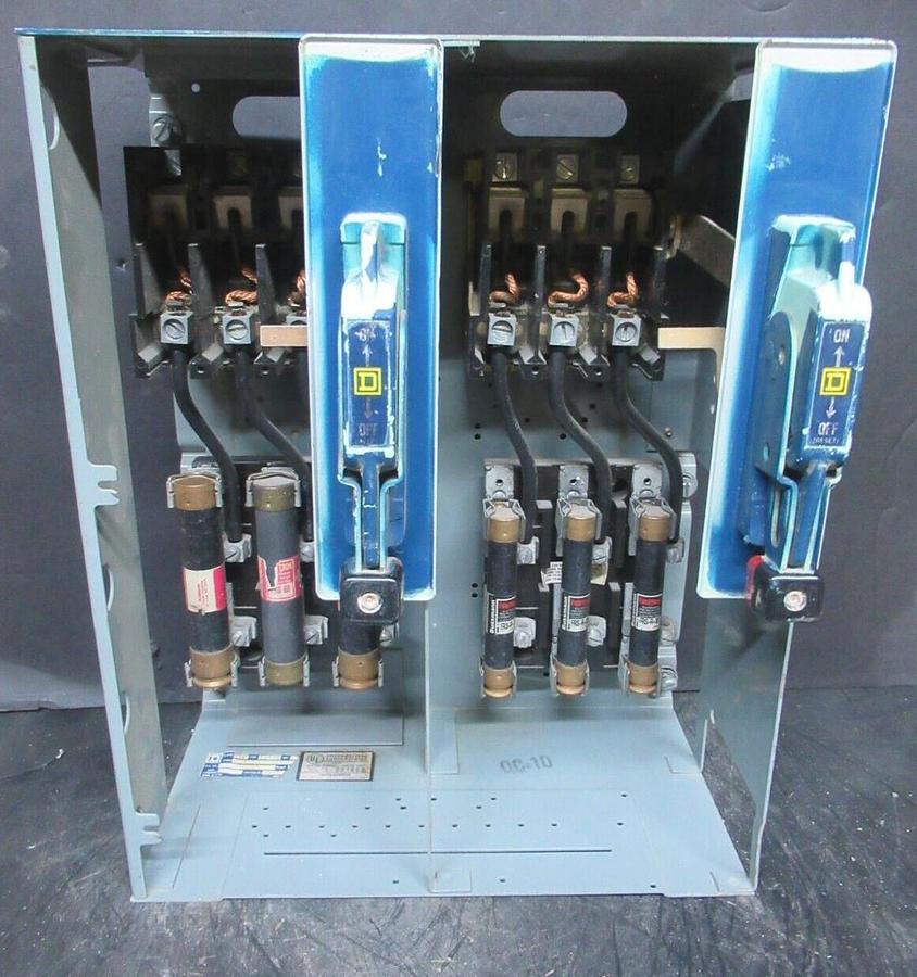 Used SQUARE D MCC MOTOR CONTROL DUAL FEEDER 17" MODEL 4 30/60 AMP FUSES