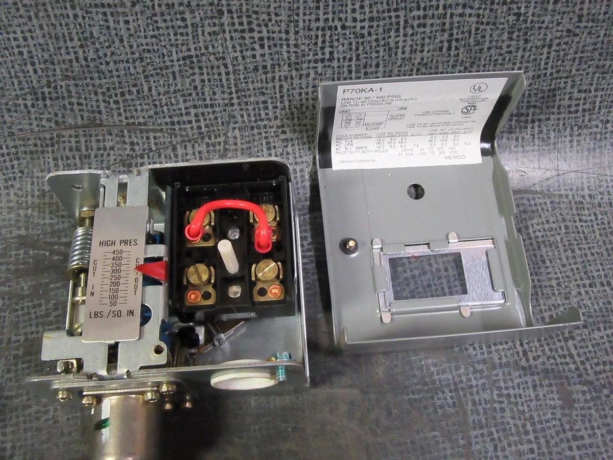 (1) P70KA-01 JOHNSON CONTROLS PENN VALVE 50-450 PSIG P70KA-1