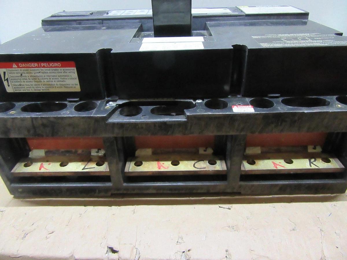 Used SQUARE D CIRCUIT BREAKER NXP361200GMT 1200 AMP 600 VAC 3-POLE W/ ARP100 PLUG