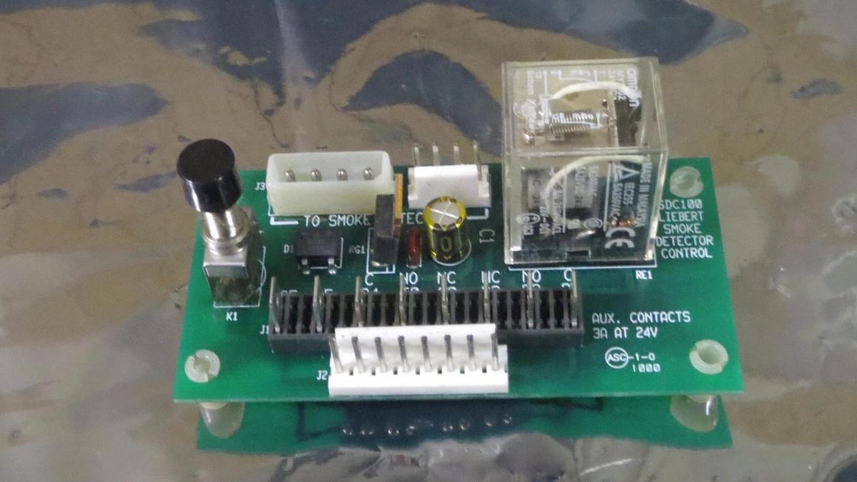 Used LIEBERT SMOKE DETECTOR CONTROL CIRCUIT BOARD MODEL: SDC100 **WARRANTY**