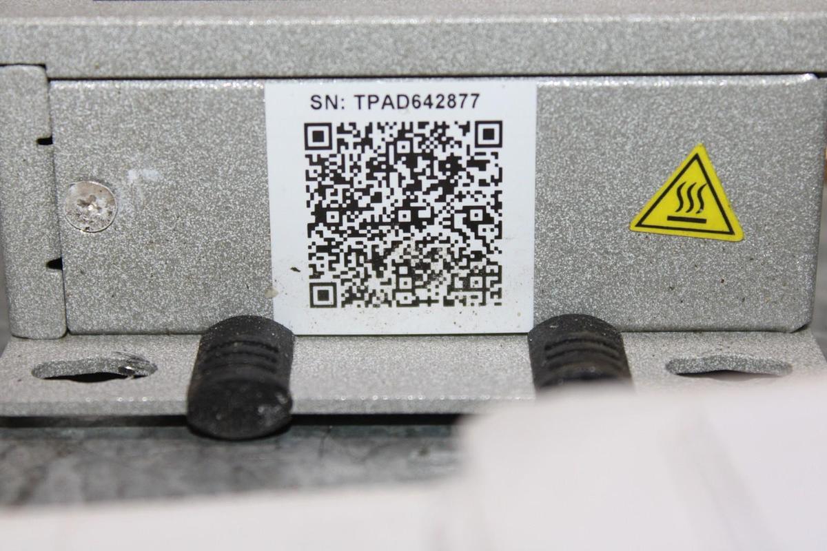 Used ADVANTECH EMBEDDED AUTOMATION COMPUTER UNO-2271G-V2 24 VDC 4 AMP