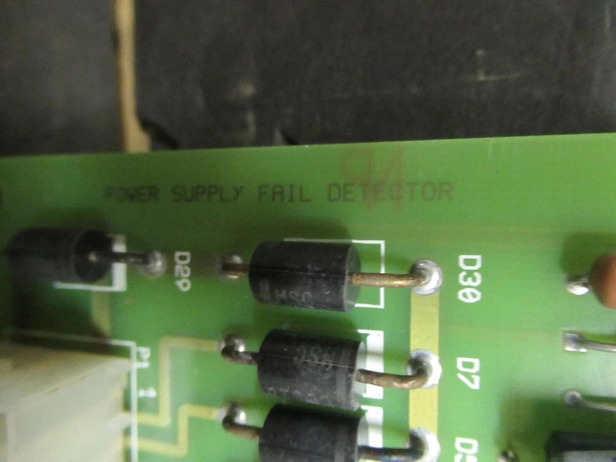 Used EXIDE 101072956 REV P3 POWER SUPPLY FAIL DETECTOR CIRCUIT BOARD 118302754 P1