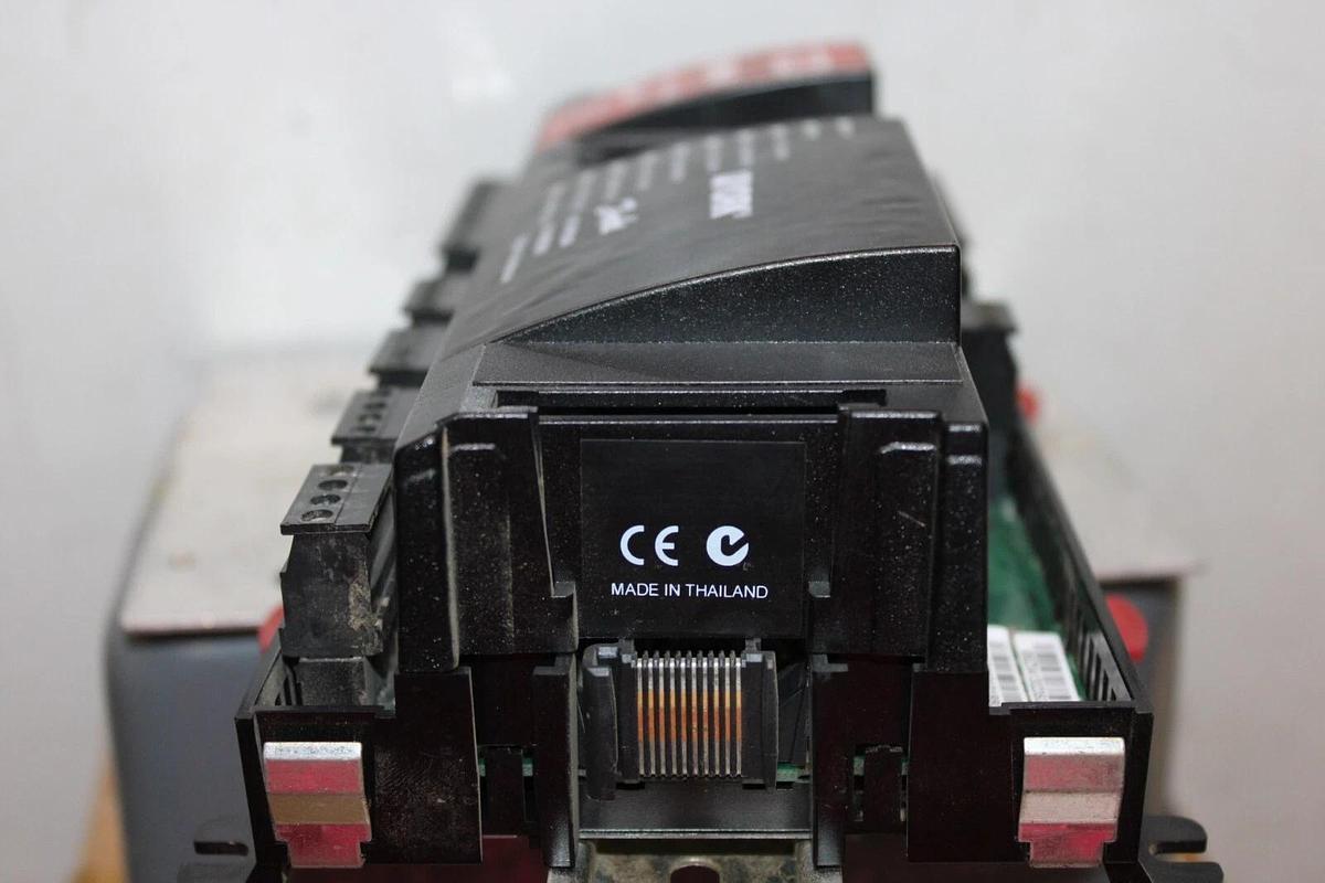 Used YORK DANFOSS VALVE INTERFACE / STEPPER MODULE 031-02742-000 AK2-XM-208A