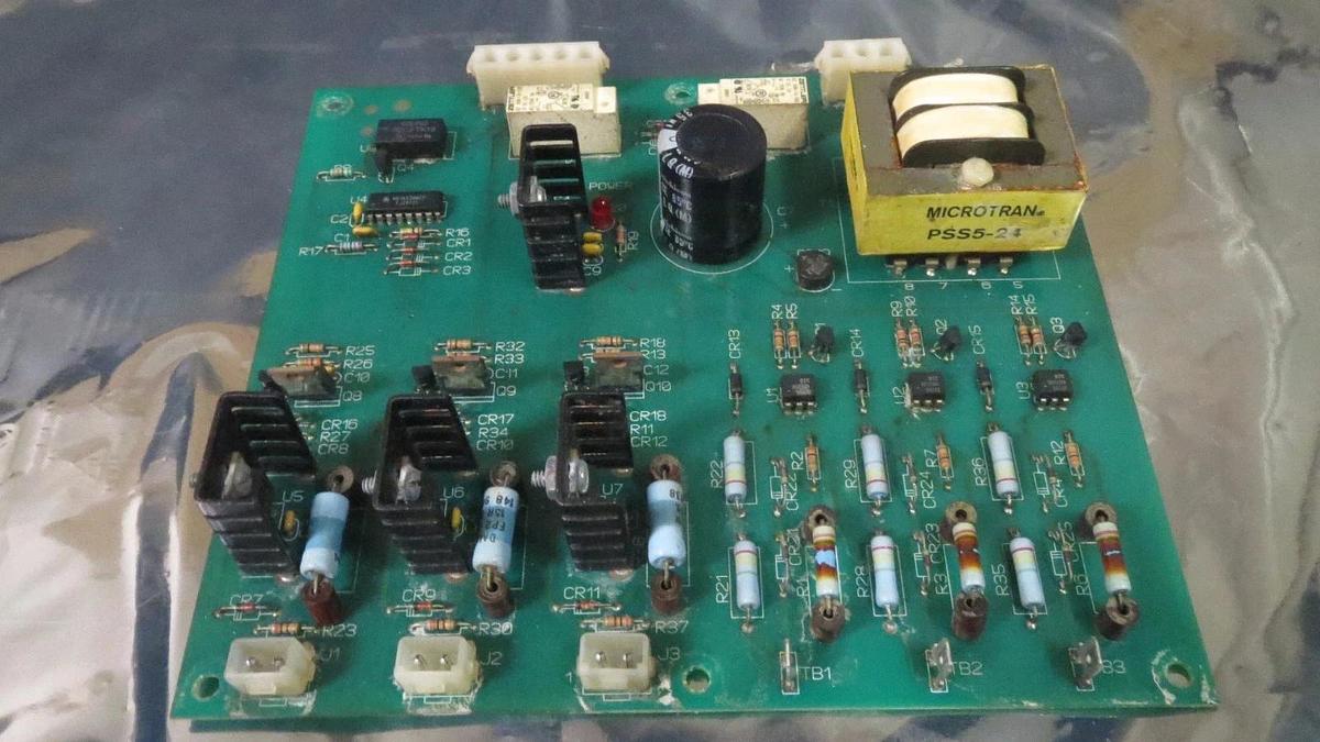 Used YORK SCR TRIGGER CIRCUIT BOARD MODEL/REVISION: 031-01472-000 REV E **WARRANTY**