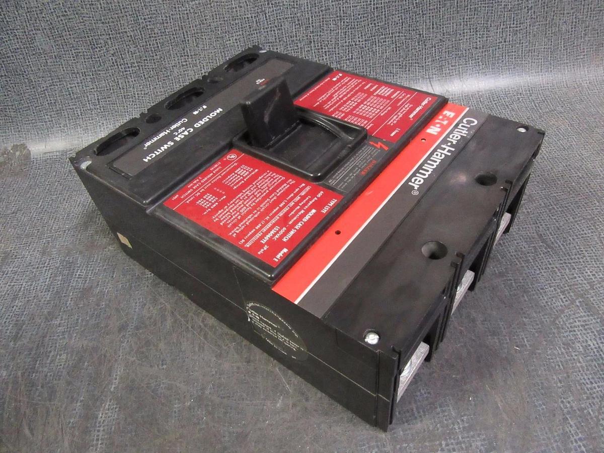 Used CUTLER HAMMER MOLDED CASE BREAKER 600 AMP 600 VAC 3 POLE MODEL: LS36060YE