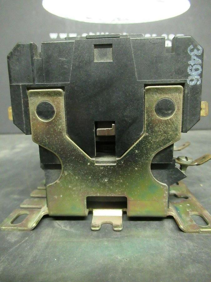 Used (LOT OF 3) EATON CONTACTOR C25DND330 SER. C1  30 AMP 600 VAC 15 HP 40 AMP/RES