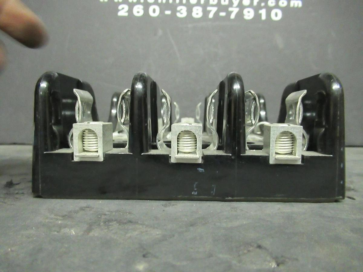 Used LITTELFUSE FUSE HOLDER LH60060-3C FOR 60 AMP 600 V FUSES