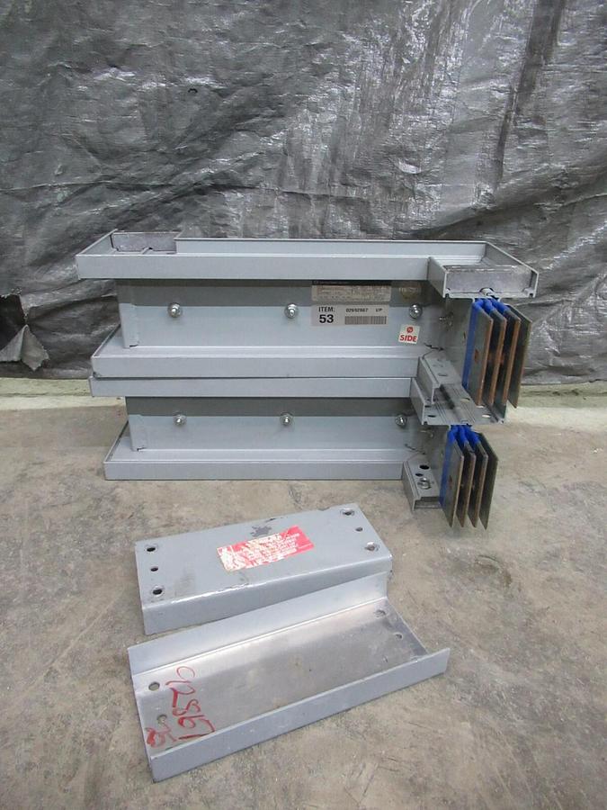 Used 3000 AMP GE SPECTRA SERIES EDGEWISE BUSWAY OFFSET 0292867 600 V 3 PH 3 W W/ G