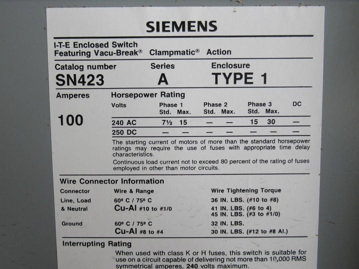 Used SIEMENS FUSIBLE SAFETY DISCONNECT SWITCH SN423 100A 240VAC 2-POLE 30HP TYPE 1