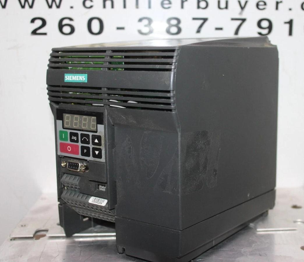 Used SIEMENS MICROMASTER VECTOR DRIVE 6SE3215-2CB40 240V 5.5 AMP 1.5 HP