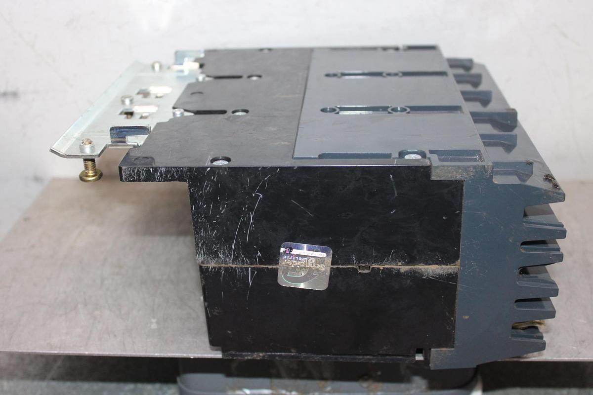 Used SQUARE D POWERPACT I-LINE CIRCUIT BREAKER MGA36800 800 AMP 600 VAC 3-POLE