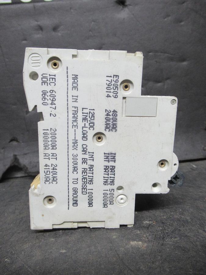 Used MERLIN GERIN THREE POLE BREAKER 24449 MULTI 9 C60N 10A-TYPE C 480 VAC