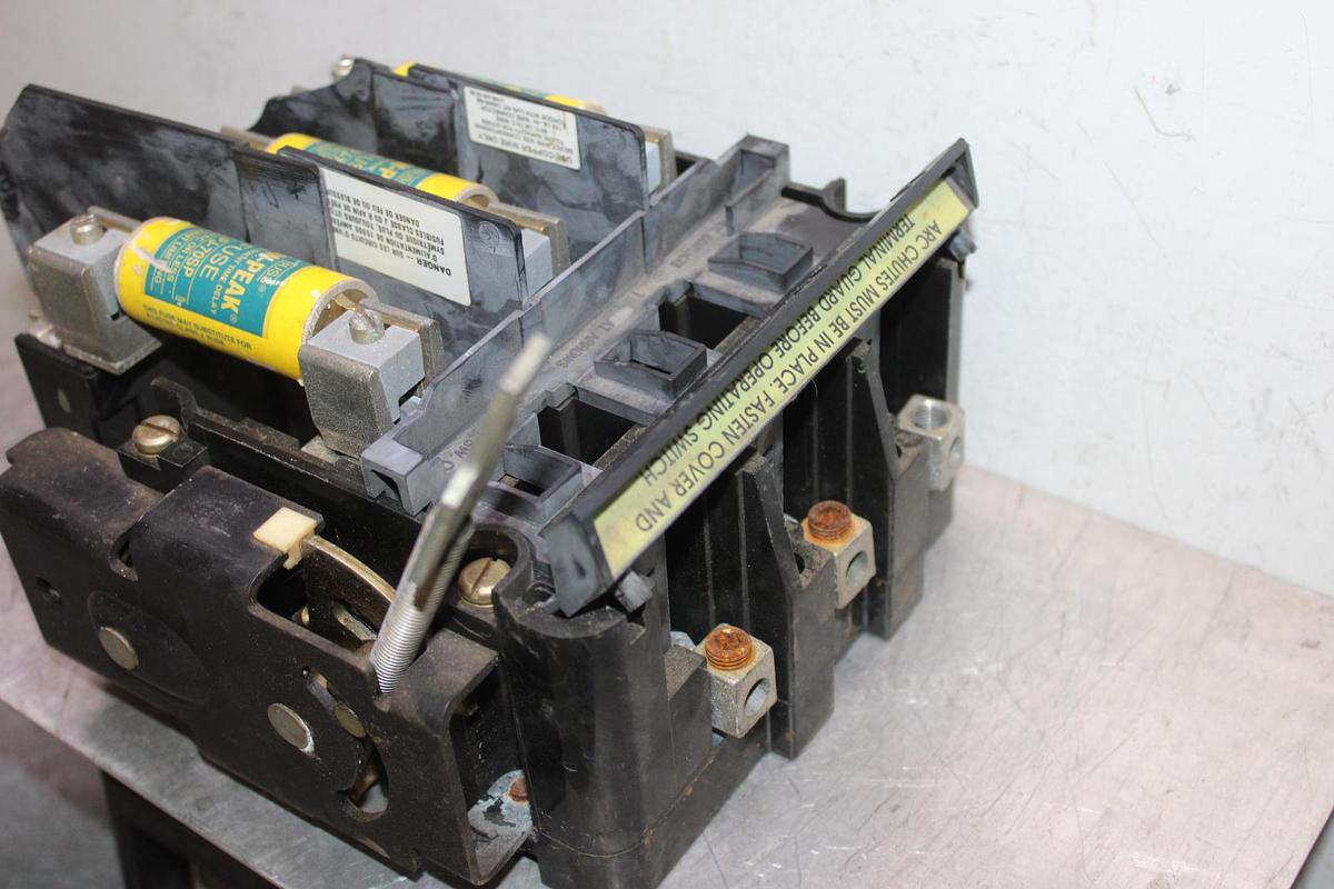 Used EAGLE SIGNAL TIME DELAY RELAY BRE9A6 120 VAC 0-30 MINUTE DELAY