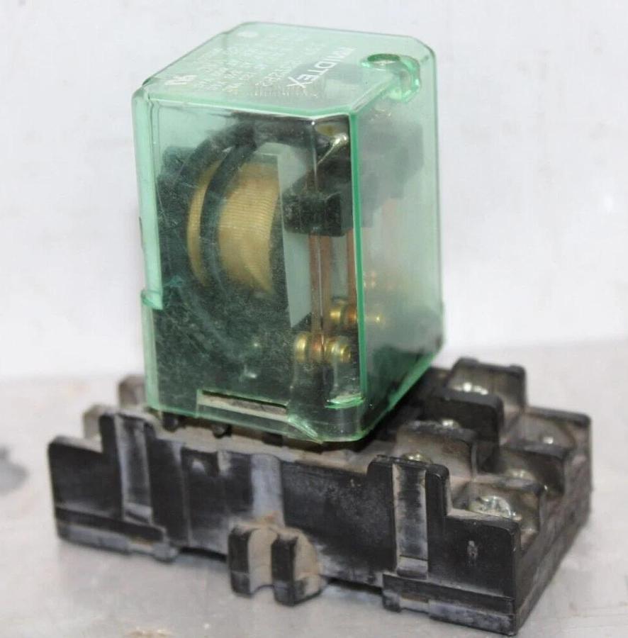 Used MIDTEX RELAY 157-23T2P2 600 VAC 10 AMP COIL: 120 VAC