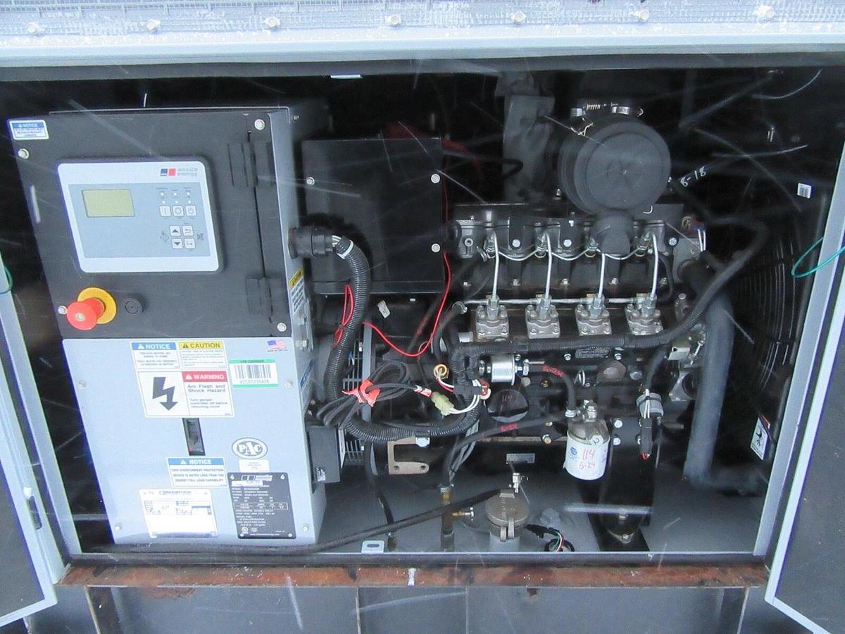 Used 20 KW DIESEL GENERATOR ISUZU MTU 2016 115 HRS 120/240 VOLT 1 PH SOUND ENCLOSED